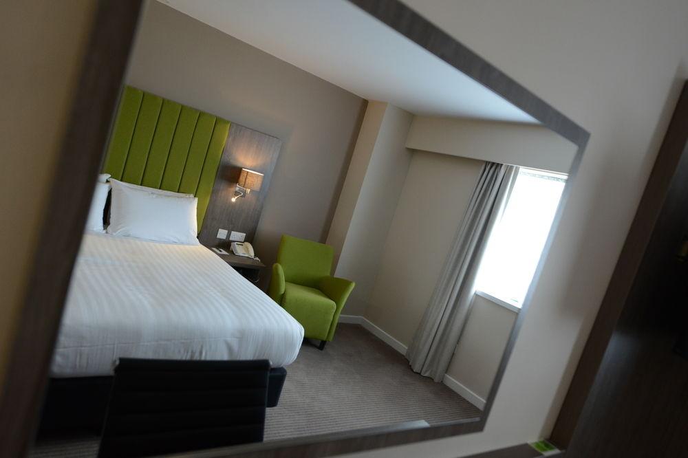 Holiday Inn Wolverhampton - Racecourse By Ihg Eksteriør billede