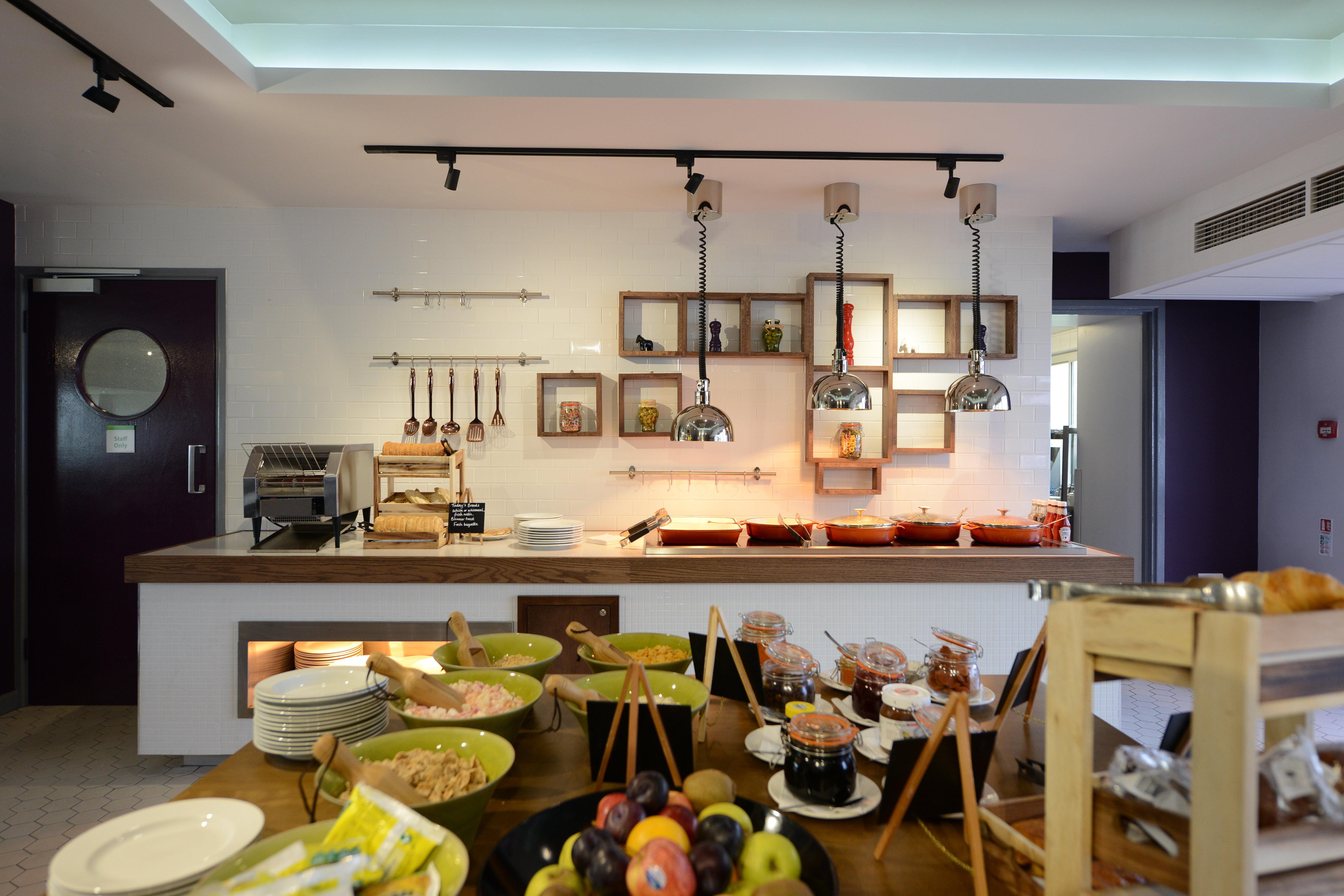 Holiday Inn Wolverhampton - Racecourse By Ihg Eksteriør billede