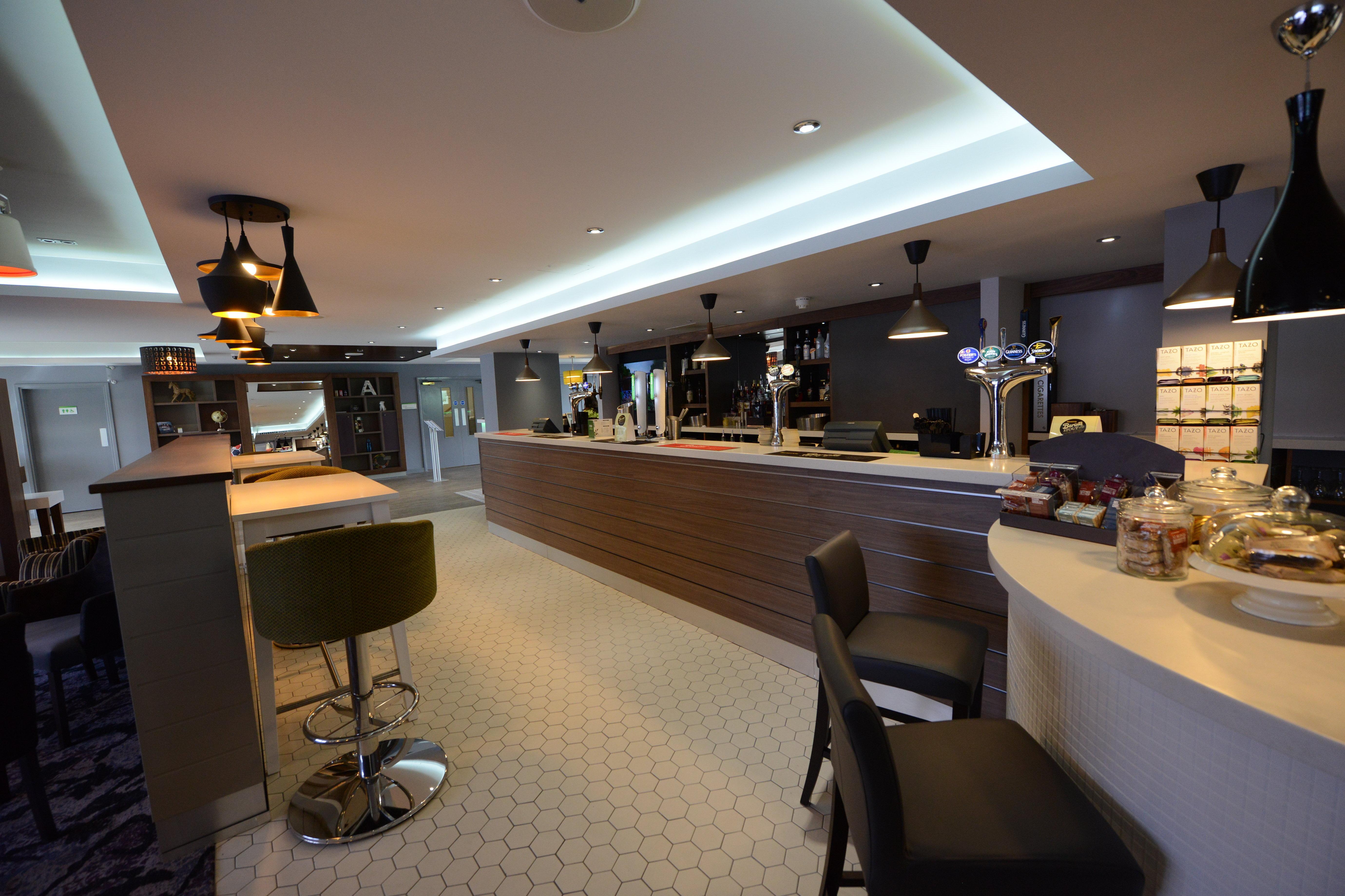 Holiday Inn Wolverhampton - Racecourse By Ihg Eksteriør billede